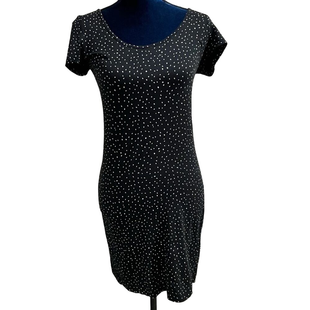 H&M Dress black white polka dot Size small Form Fitting Flattering